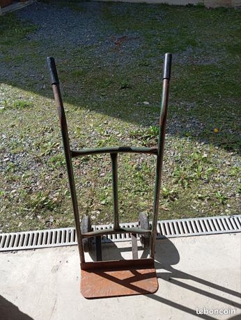 Diable porte-charge déménagement