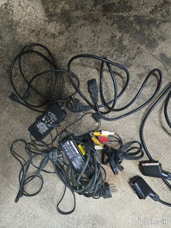 Différents câbles en lot
