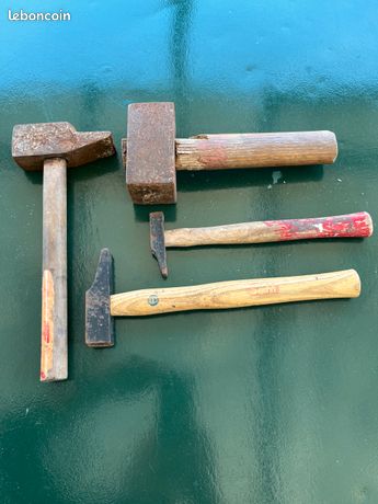 Différents marteaux