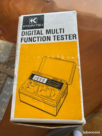 Digital multi fonction testeur