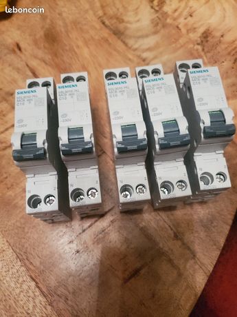 Dijoncteurs différentiels Siemens neufs