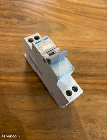 Disjoncteur 10A Hager
