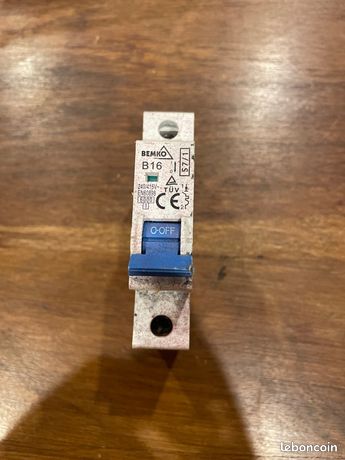 Disjoncteur 16a