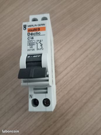 Disjoncteur 16A