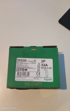 Disjoncteur 32a 30ma Schneider A9D07232