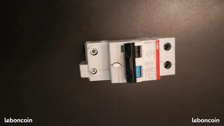 Disjoncteur différentiel ABB C10
