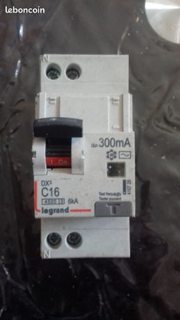 Disjoncteur differentiel legrand