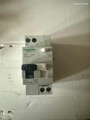 Disjoncteur Différentiel Schneider DT40 Vigi 10A courbe C diff 300 mA