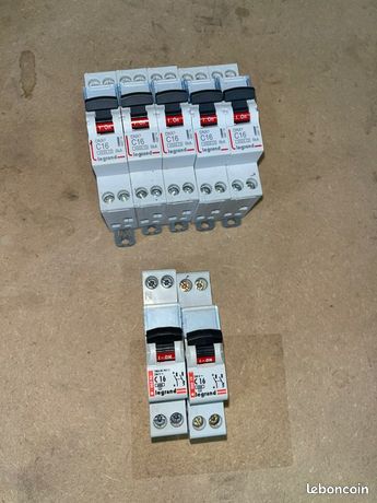 Disjoncteur Legrand C16a