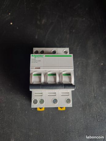 Disjoncteur Schneider 40A