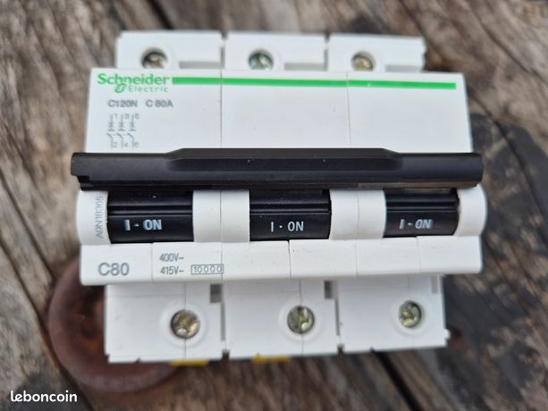 Disjoncteur schneider c120n 80A