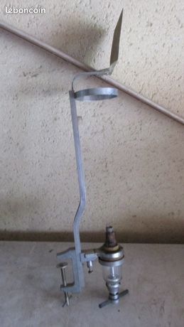 Distributeur de boisson mural