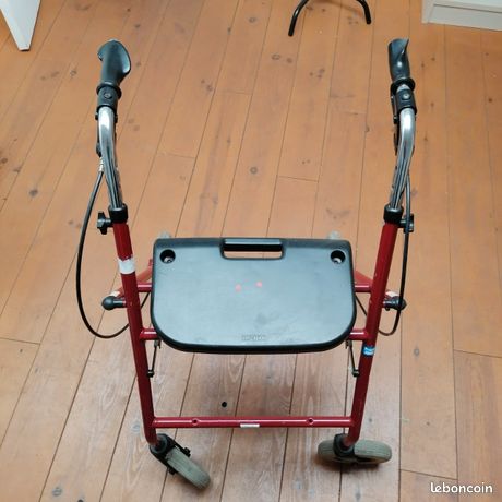 Divers Deambulateurs avec ou sans roues