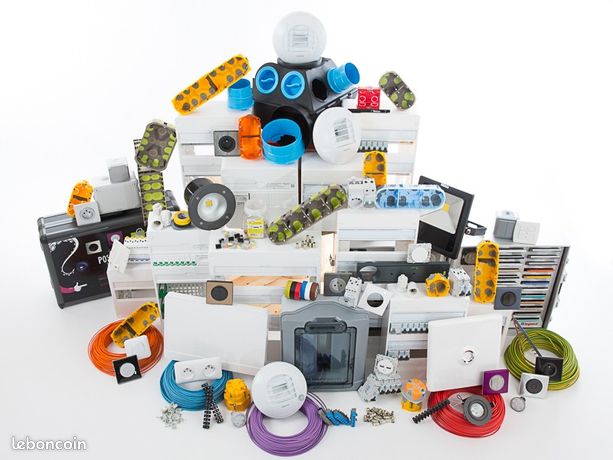 Divers Matériel / Accessoires modulaire / Disjoncteurs Legrand