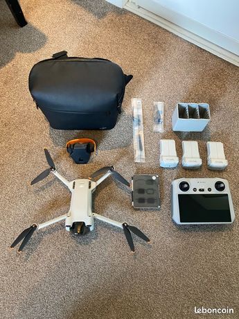 DJI Mini 3 Pro Fly More Combo