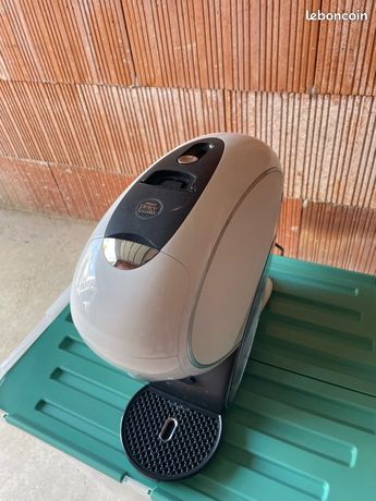 Dolce gusto krups en très bonne état À débattre