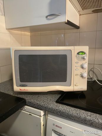 four micro-onde moulinex