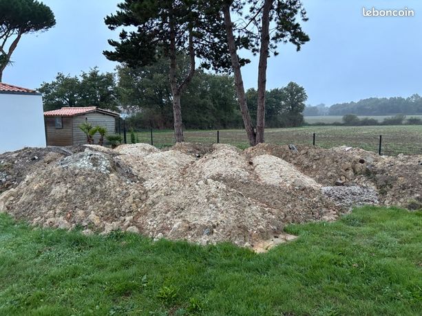 Donne terre de remblai