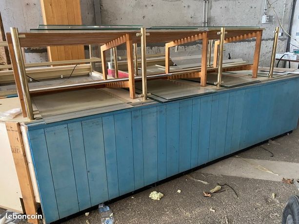 Donne vitrine boulangerie