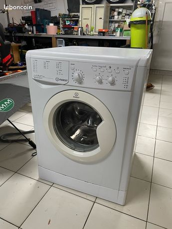 machine à laver Indesit