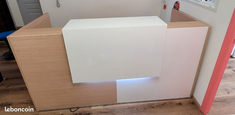 Double Banque d'accueil