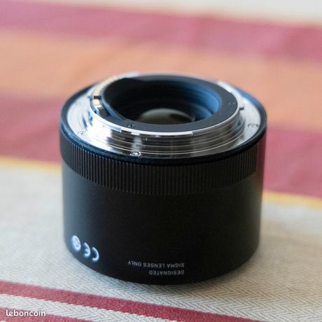 Doubleur de focale Sigma pour Canon EF