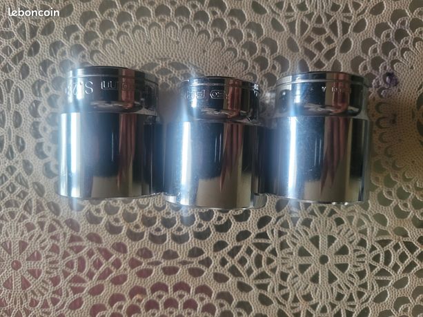 Douilles facom diamètre 28mm neuf