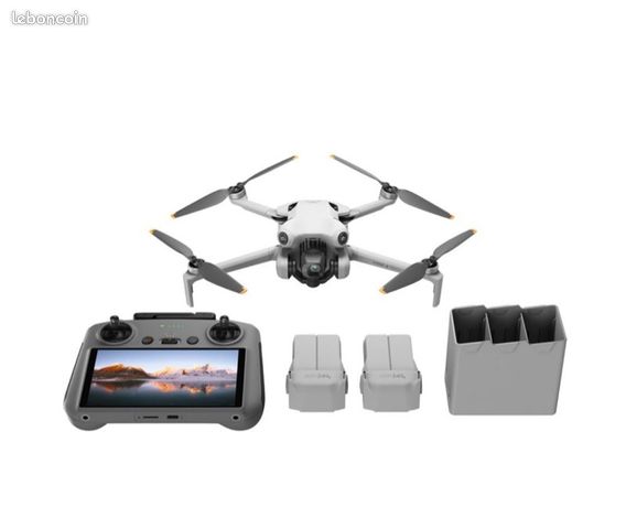 Drone Dji Mini 4 Pro Fly More Combo avec radiocommande Blanc