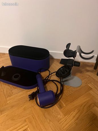Dyson sèche cheveux