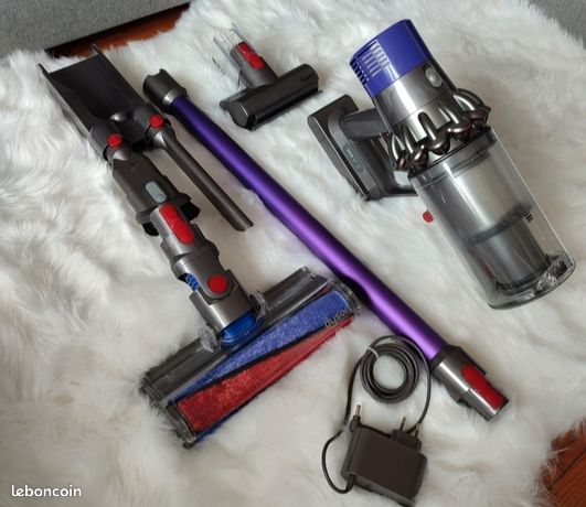 Dyson V10 très bon état