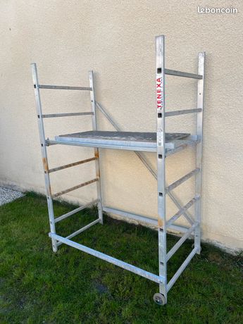 Échafaudage en aluminium TENEXA bon état