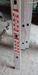 Echelle professionnelle transformable 3 plans