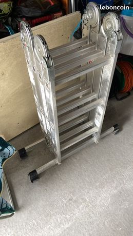 Échelle transformable échafaudage