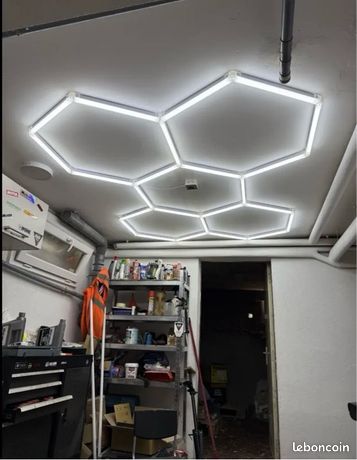 Éclairage hexagonale neuf
