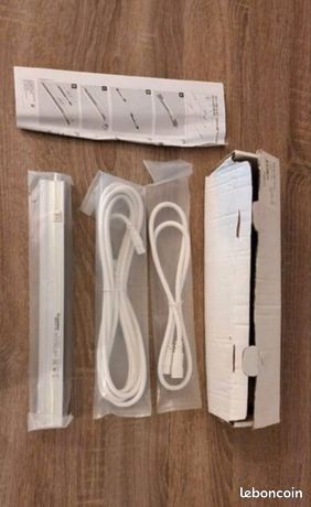 Éclairage NSYLAMT5LD1Schneider Electric NSYLAMT5LD1 Lampes LED économiques - 120/230 V AC - 5W