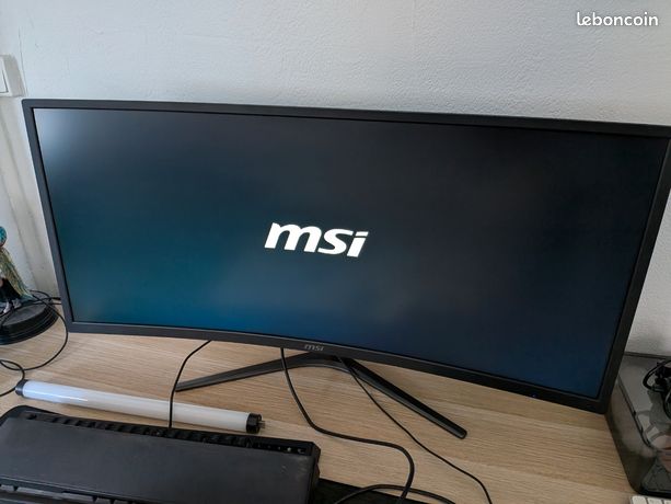 Écran 219 MSI Incurvé