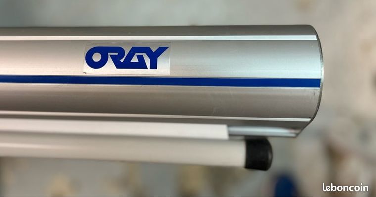 Écran de projection Oray