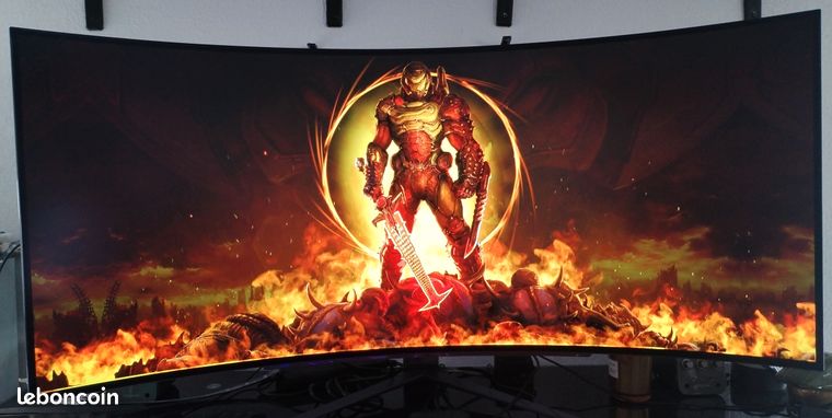 Ecran PC Gaming LG Ultragear OLED incurvé 45"