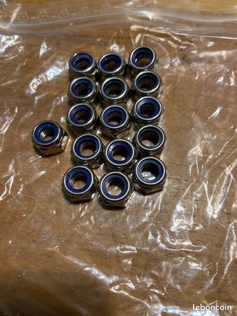 Écrous de sécurité M8 A2