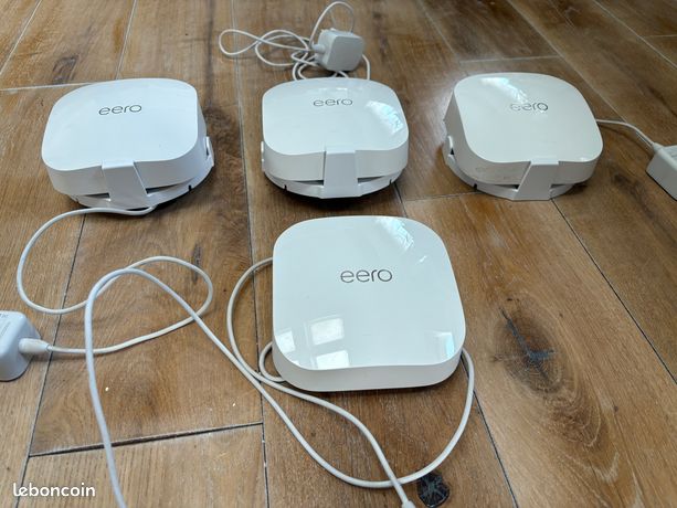 Eero Pro 6E Wi-Fi 6E tri-bande 4 dont 3 avec support mural WiFi