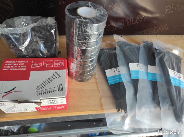 Embase à chevillecolliersruban scotch