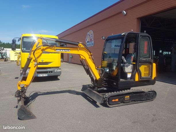 EN STOCK Mini-pelle neuve, 3600 kg, garantie 2 ans,moteur Kubota, prix négociable