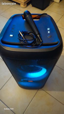 Enceinte jbl partybox 300