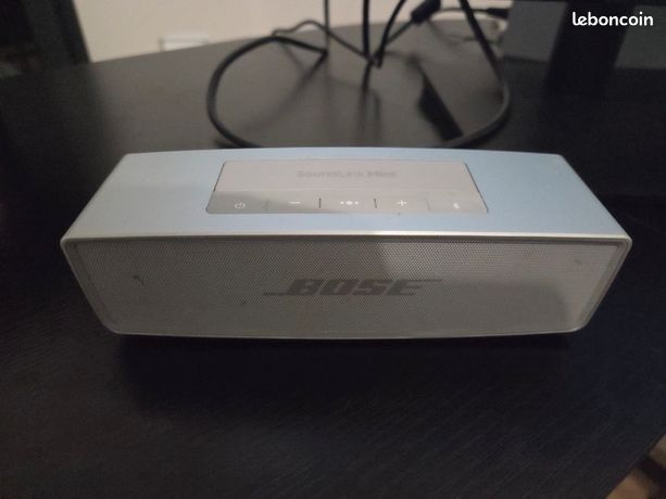 Enceinte portable sans fil Bluetooth Bose SoundLink Mini II Edition Spéciale Argent.Très bon état