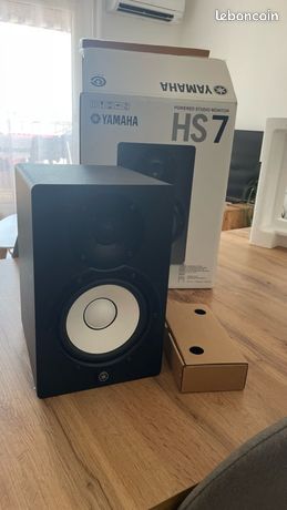 Enceinte yamaha hs7