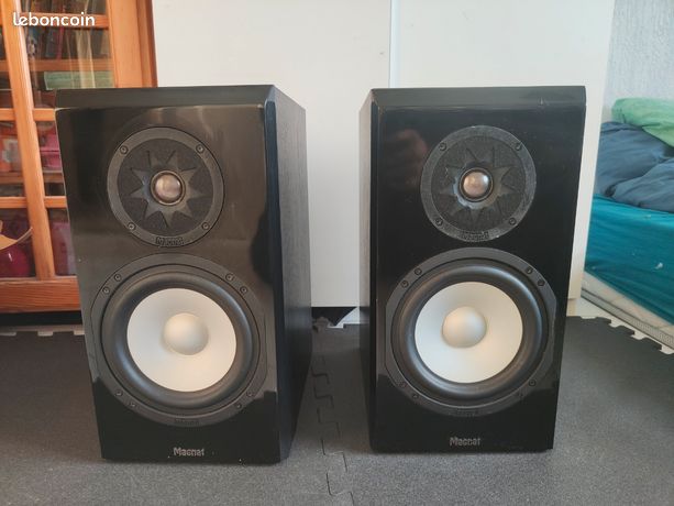 Enceintes de type bibliothèque Magnat Quantum 603
