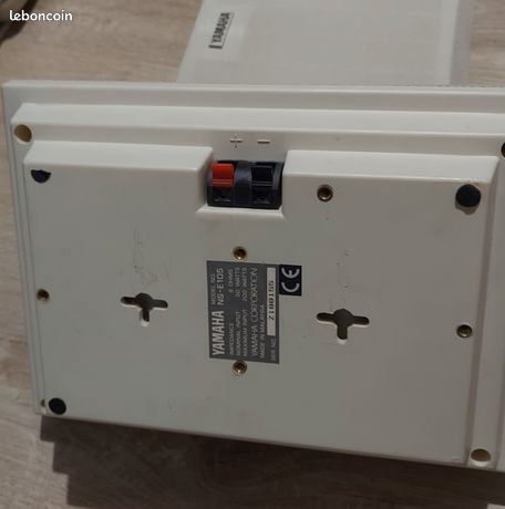 Enceintes surround Yamaha