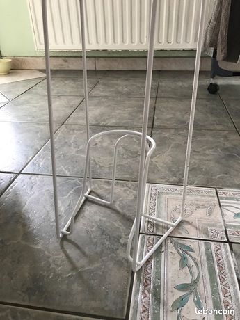 Enfile bas et chaussettes de contention