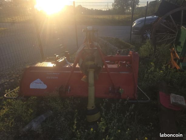 Enfouisseur de pierre rotadairon