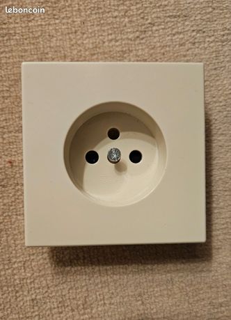 Enjoliveur prise Jung LS 990 ivoire